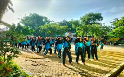 KEGIATAN JUM'AT SEHAT